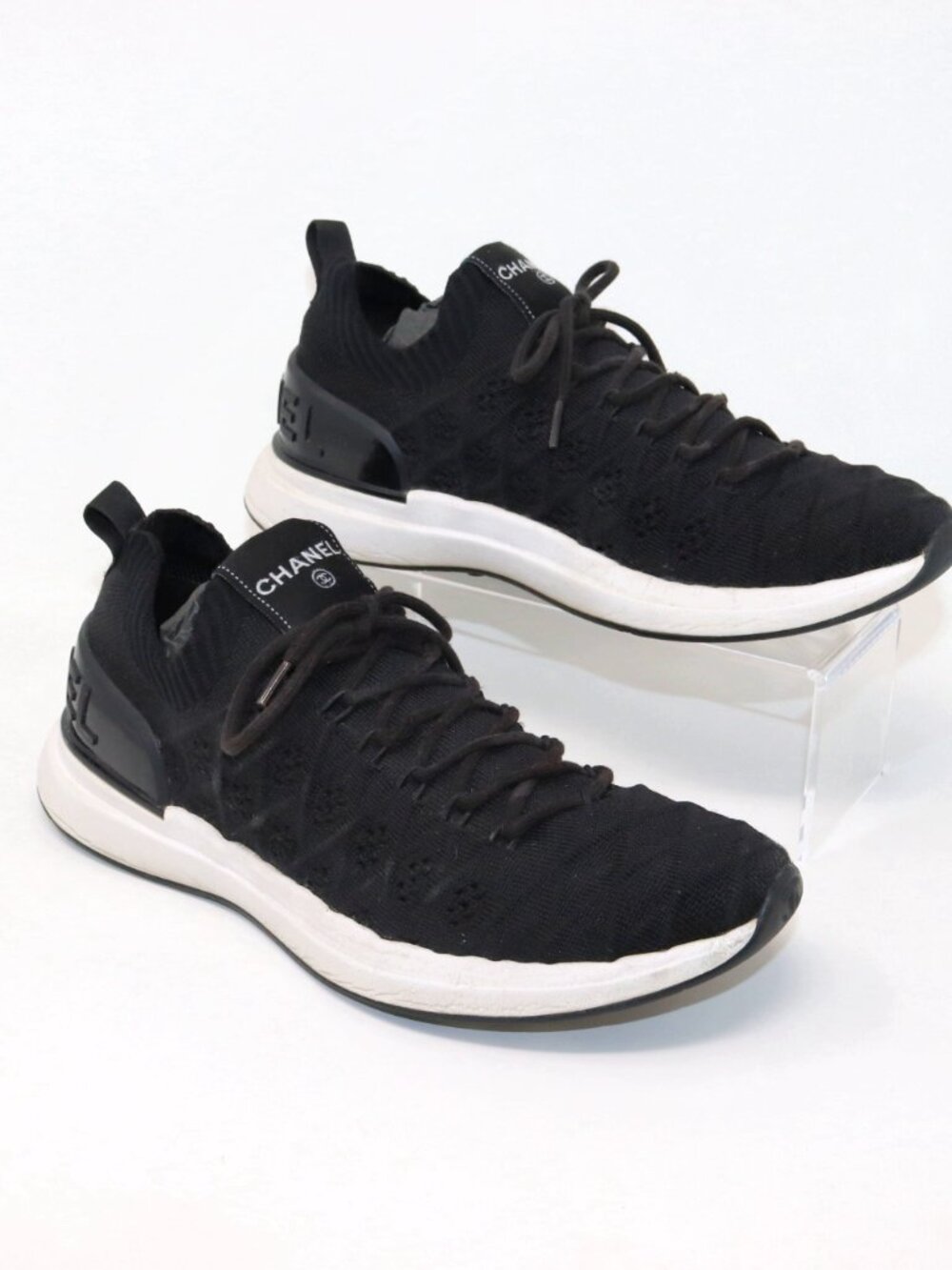 Chanel Tennies 39 Black Fabric Quilted Logo Matelasse Knit Sneakers - Picture 4 of 15